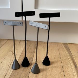 Earrings display in black (2) and silver (2)